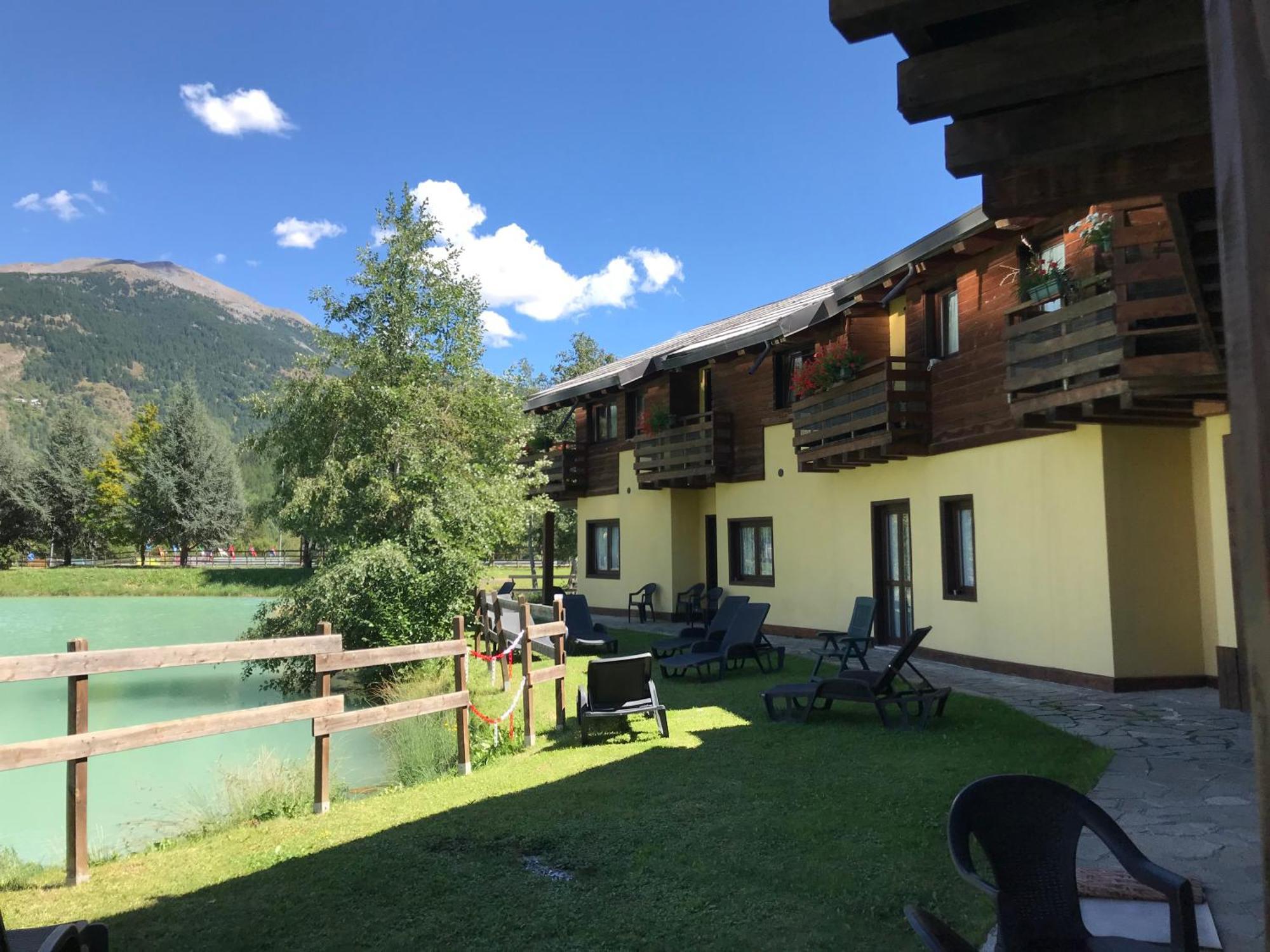 Hotel Ca Fiore Bardonecchia Exteriör bild