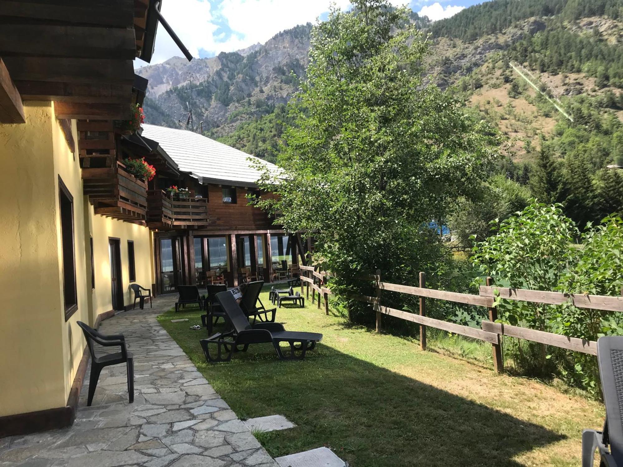 Hotel Ca Fiore Bardonecchia Exteriör bild