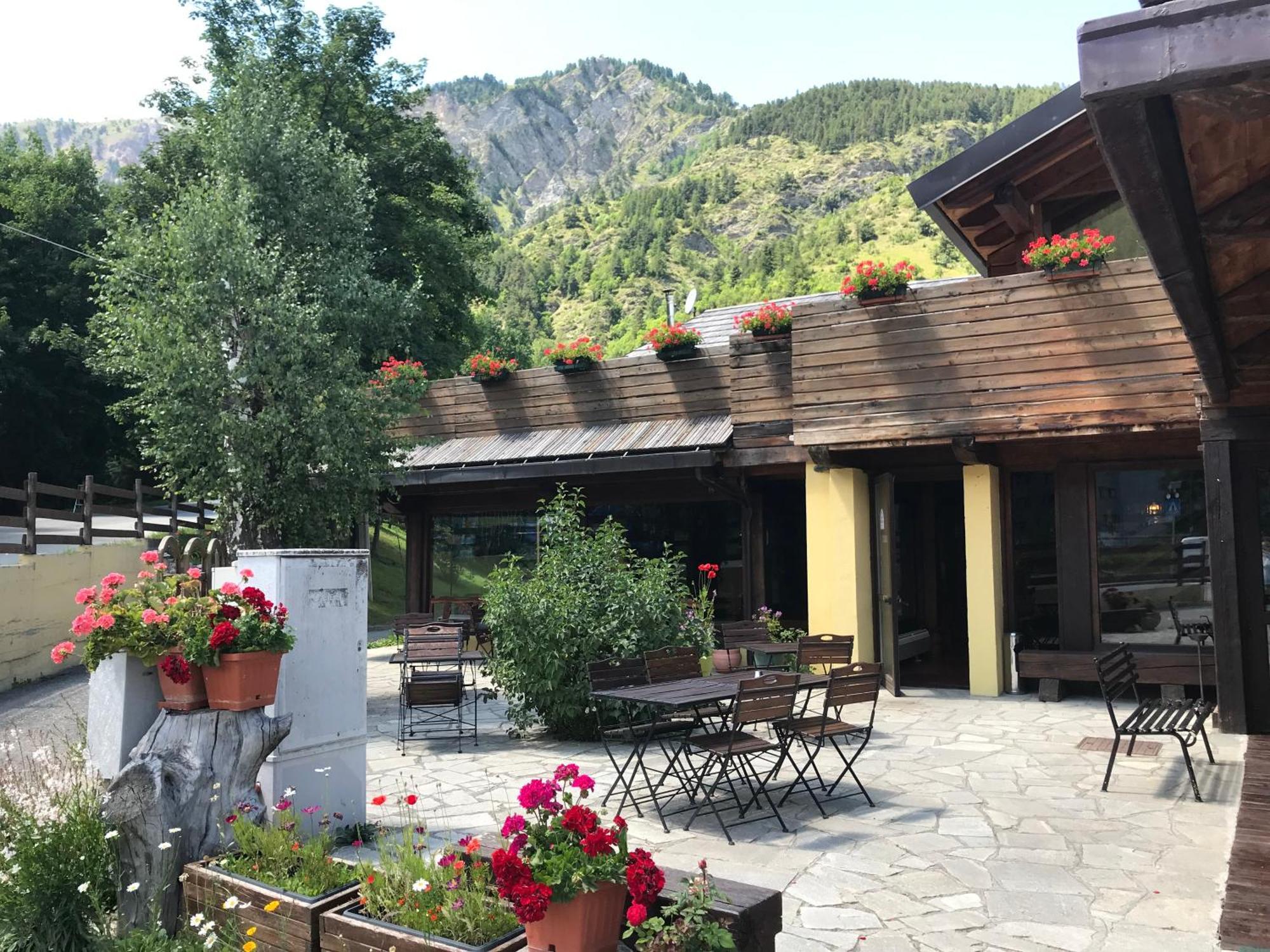 Hotel Ca Fiore Bardonecchia Exteriör bild