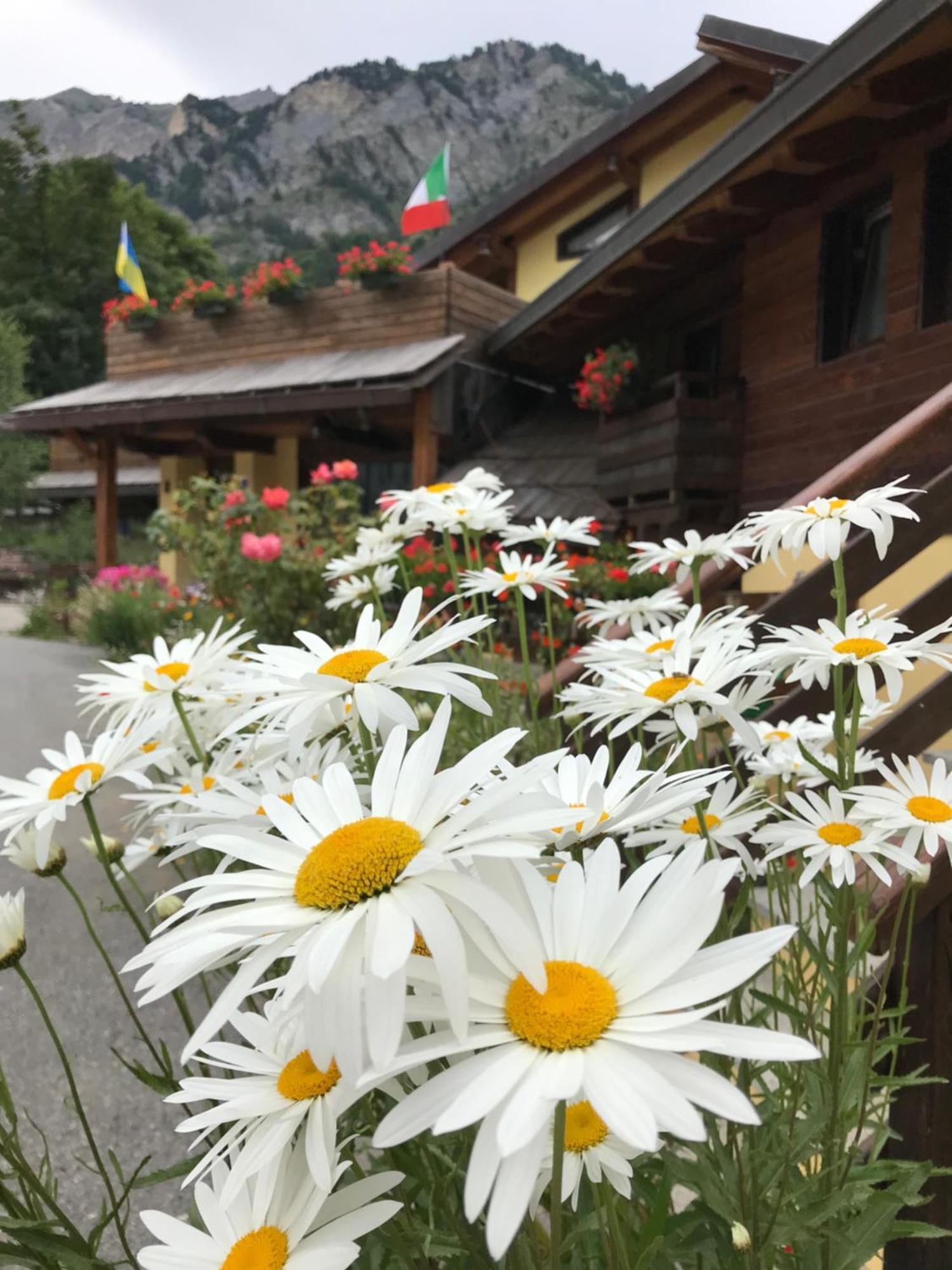 Hotel Ca Fiore Bardonecchia Exteriör bild