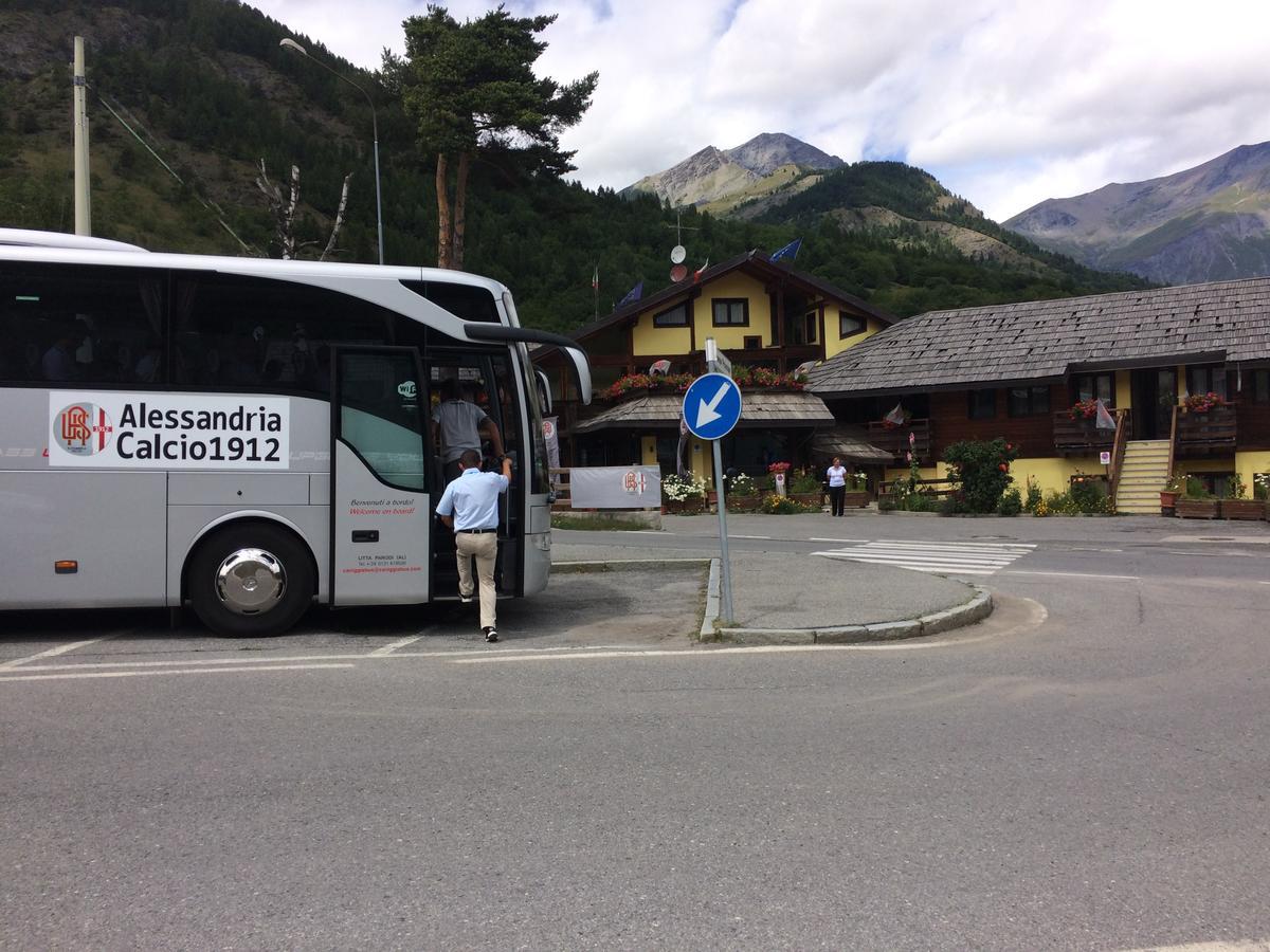 Hotel Ca Fiore Bardonecchia Exteriör bild